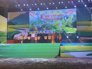 Z5189672482496 A841e06cac32a4dca85aad419aa739d9 (1)